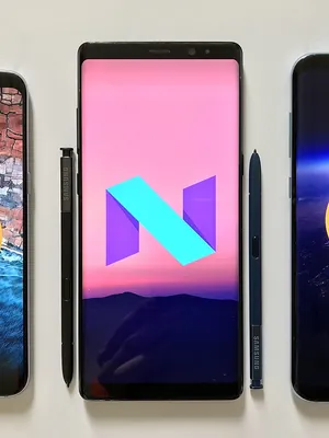 Smartphone Samsung Galaxy com o ecrã ligado
