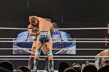 Combate de wrestling no ringue da WWE